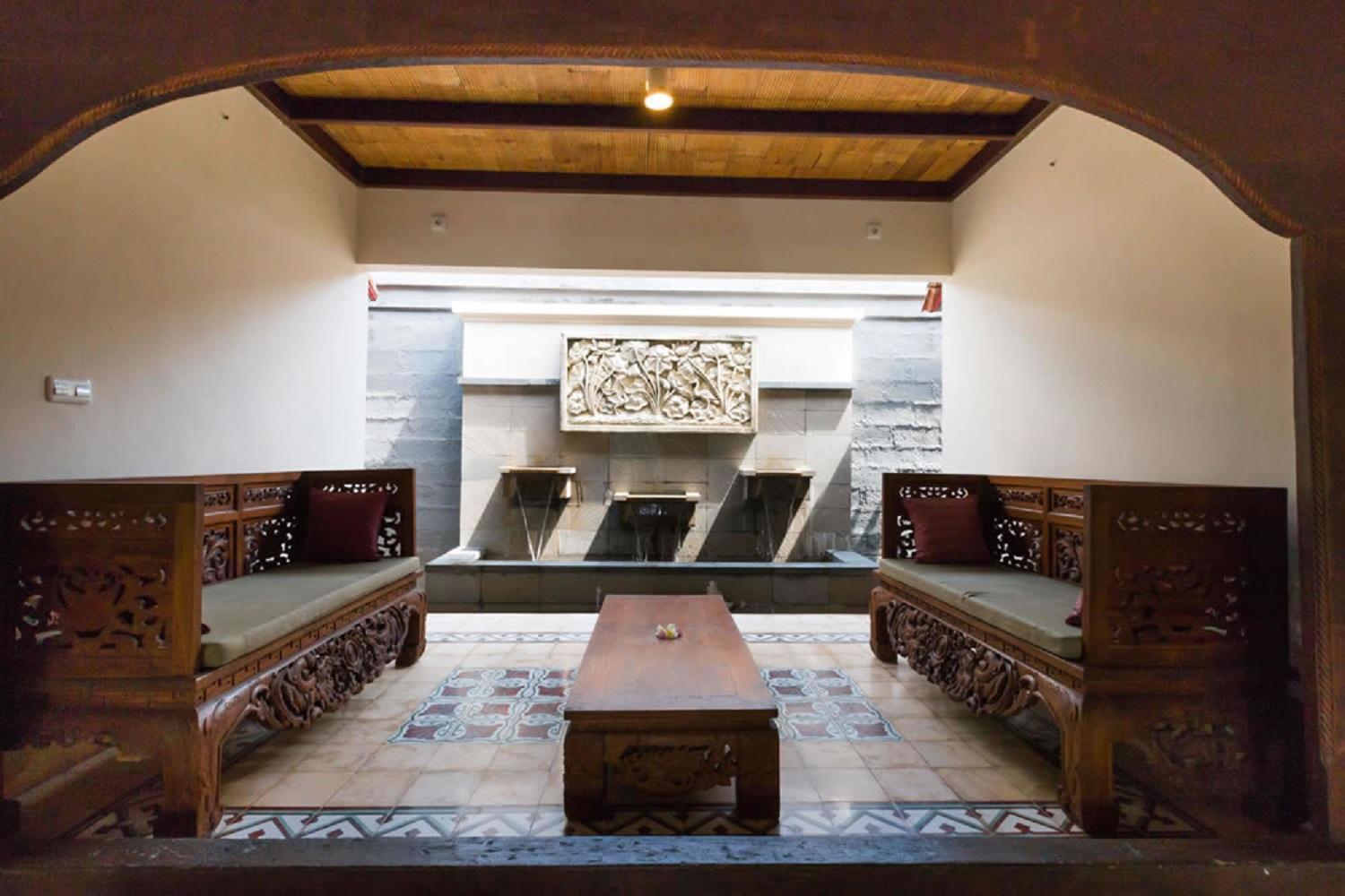 Bali Royal Heritage Villa Seminyak  Exterior photo